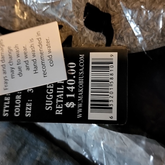 Jeans - Picture 3 of 3